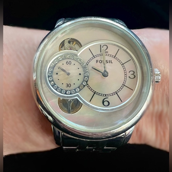 Vintage Fossil women’s twist dial watch, crystals, stainless H2O resistant. - Picture 2 of 6